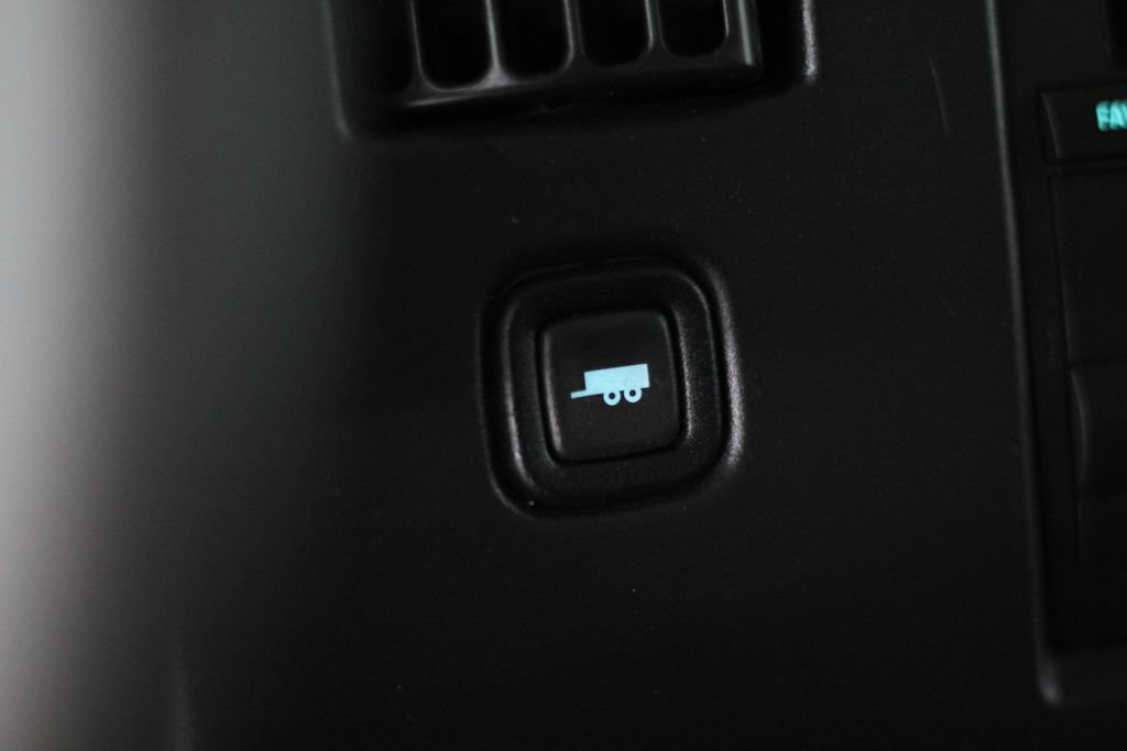 Used 2021 GMC Savana 2500 w/ Driver Convenience Package RWD image 19