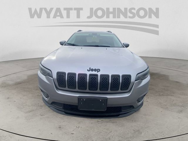 Used 2019 Jeep Cherokee Latitude Plus AWD/4WD image 14