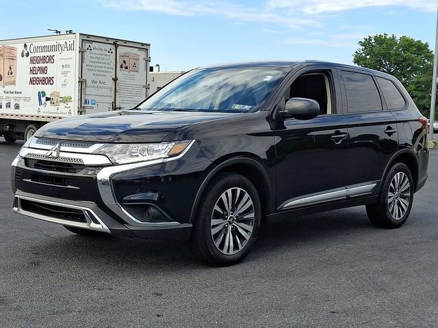 Used 2020 Mitsubishi Outlander ES AWD/4WD image 6