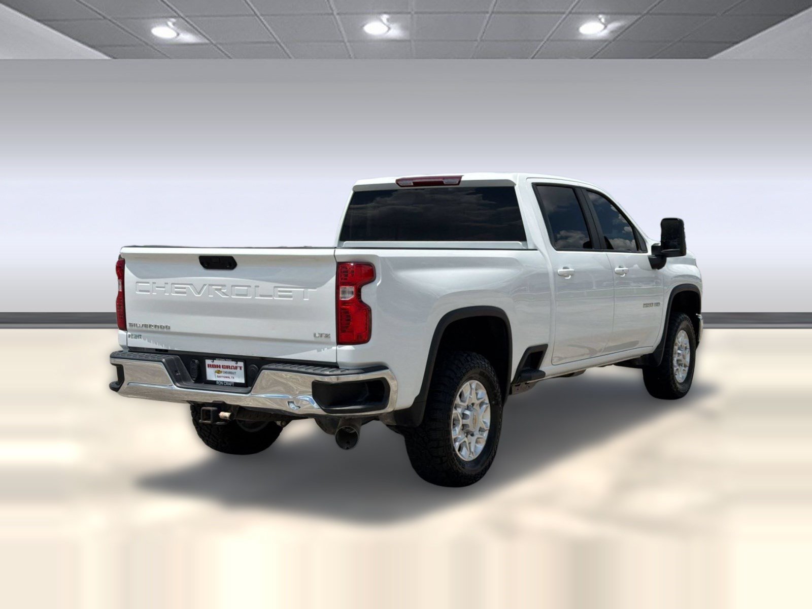 Used 2024 Chevrolet Silverado 2500 LT AWD/4WD image 9