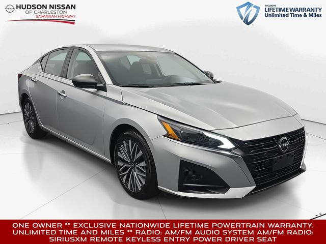 Used 2024 Nissan Altima 2.5 SV image 1
