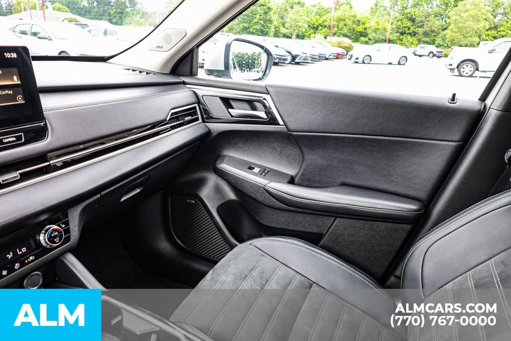 Used 2025 Mitsubishi Outlander SE FWD image 48
