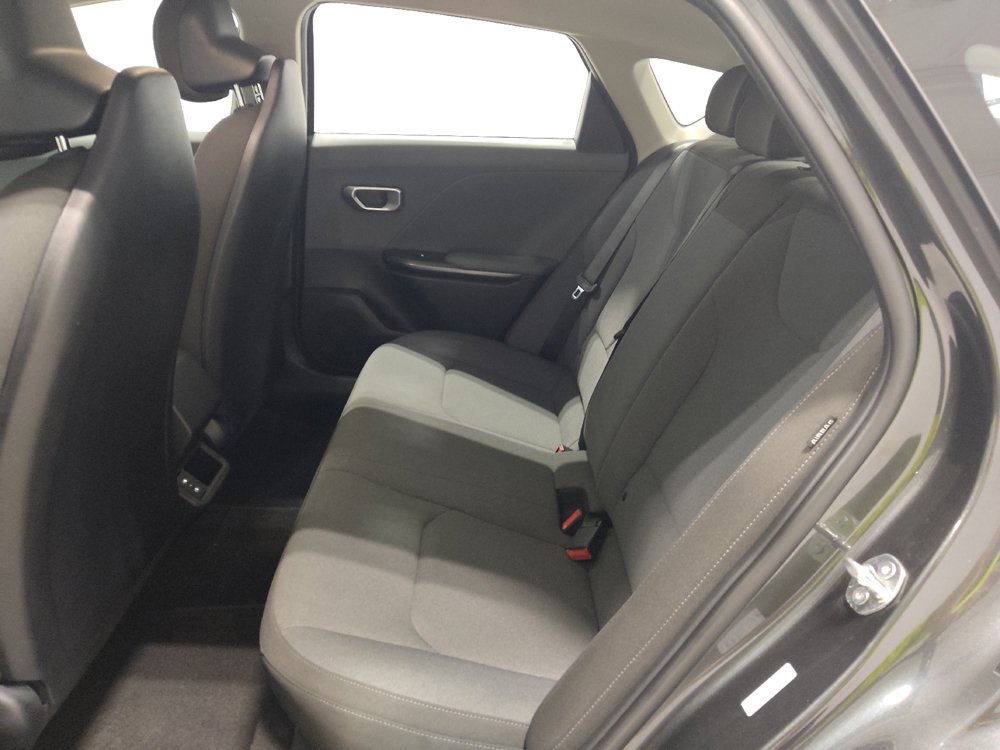 Used 2025 Kia K4 FWD image 18