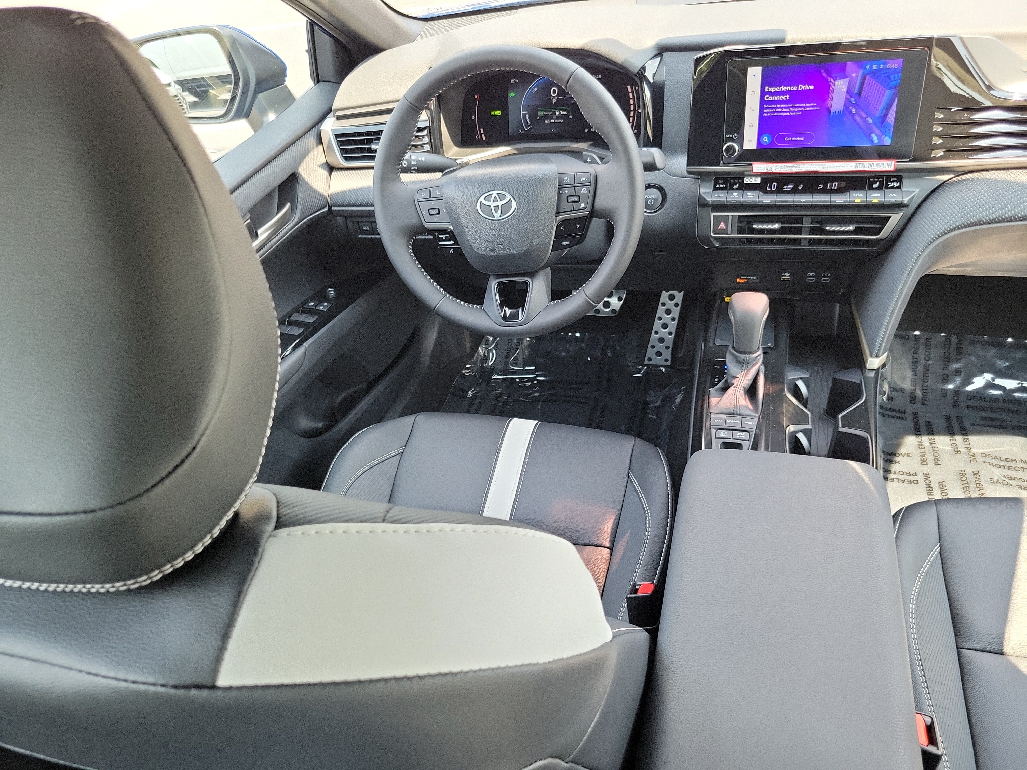 New 2026 Toyota Camry SE AWD/4WD image 16