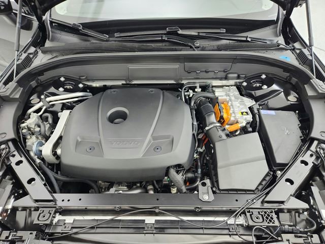 New 2026 Volvo XC60 T8 Plus w/ Climate Package image 28