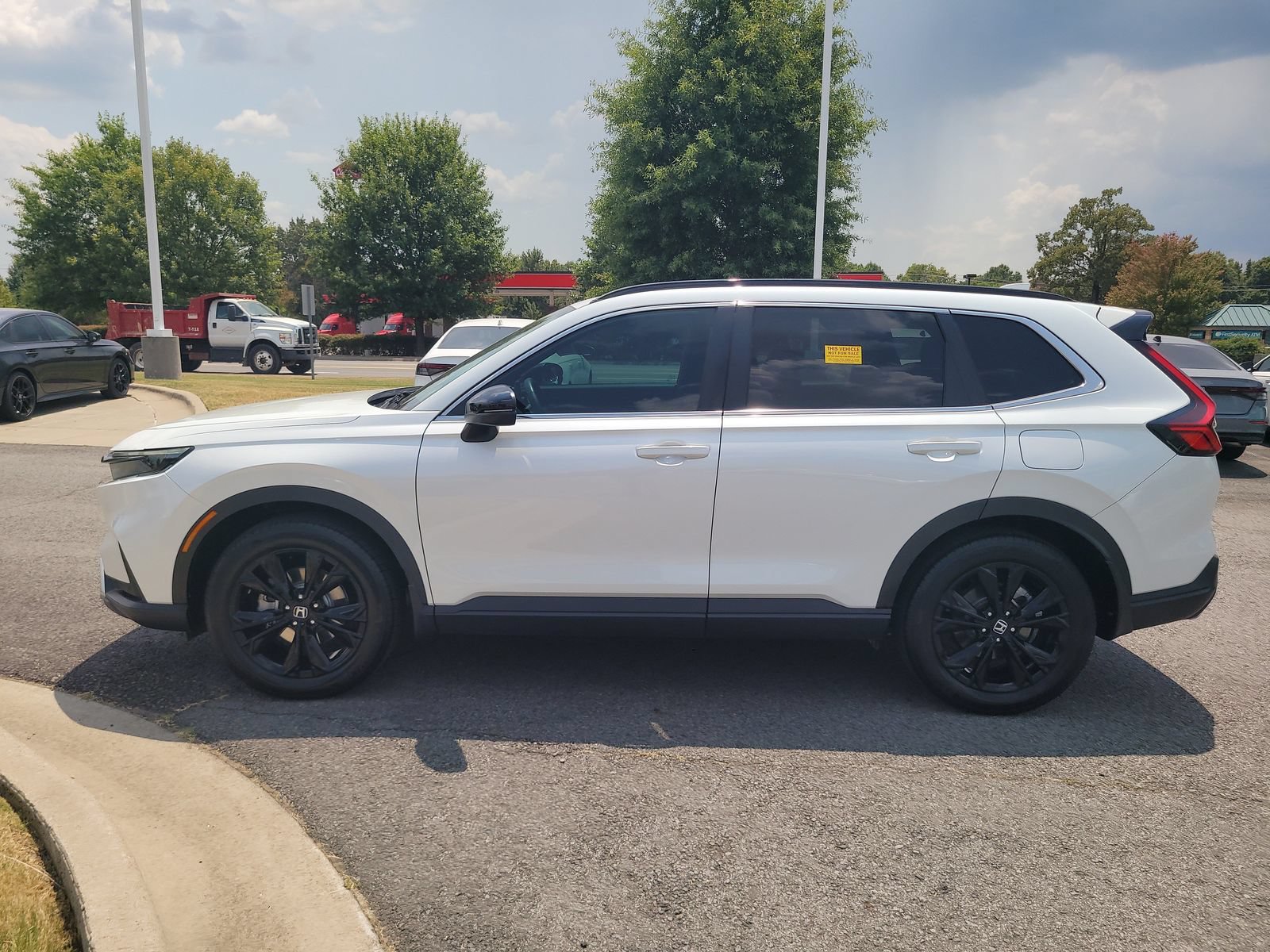 Certified 2023 Honda CR-V Sport Touring image 6