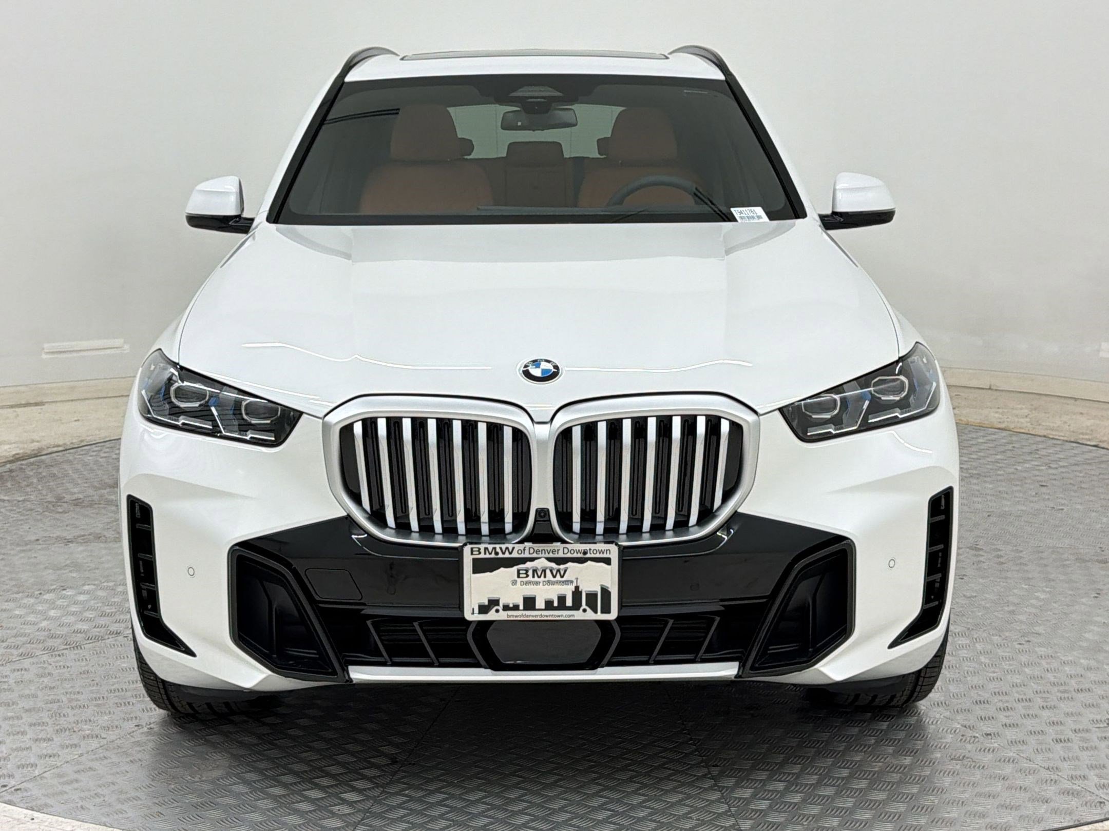 New 2026 BMW X5 xDrive40i w/ M Sport Package AWD/4WD image 6