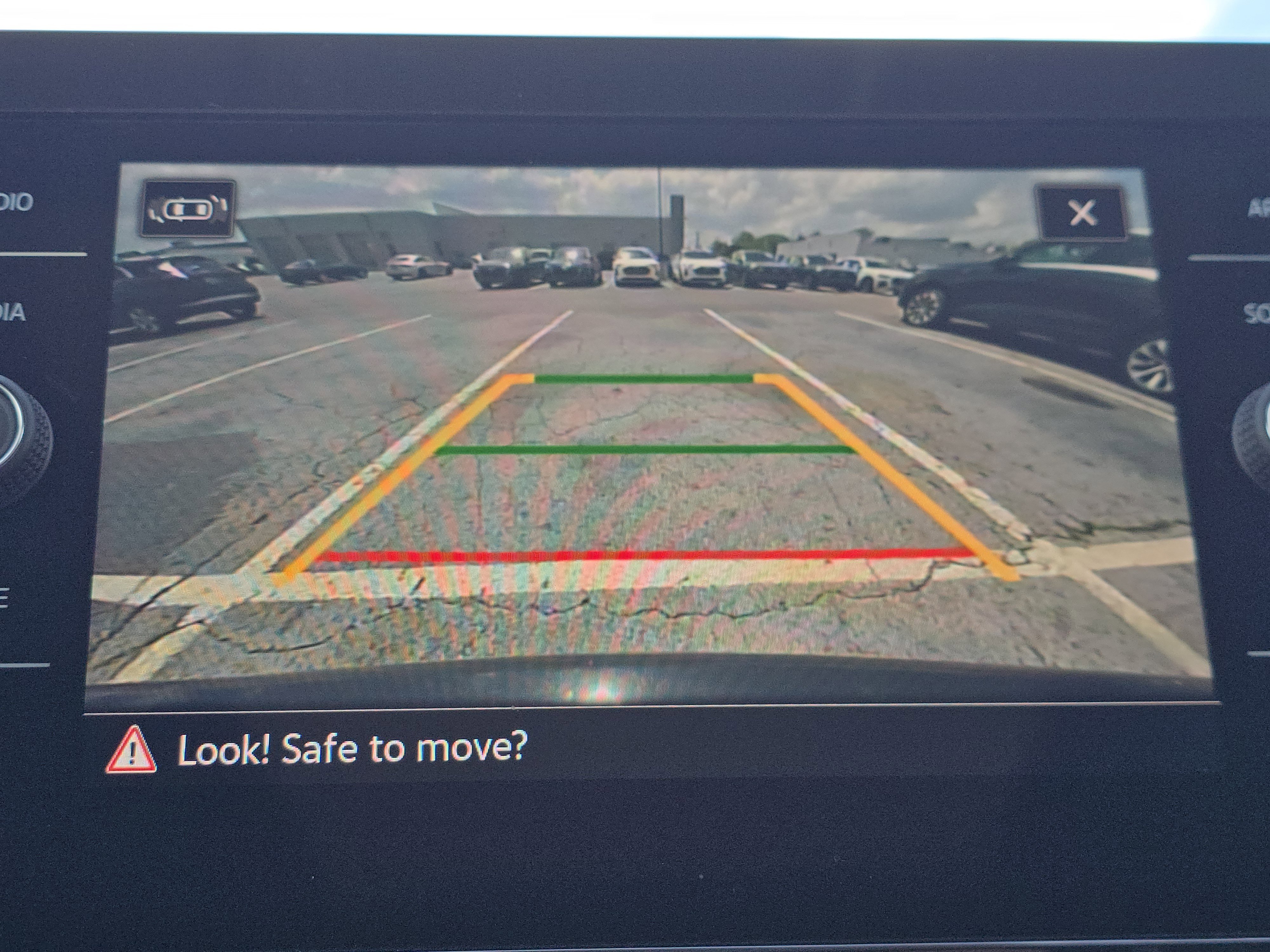 New 2026 Volkswagen Taos SE FWD image 26