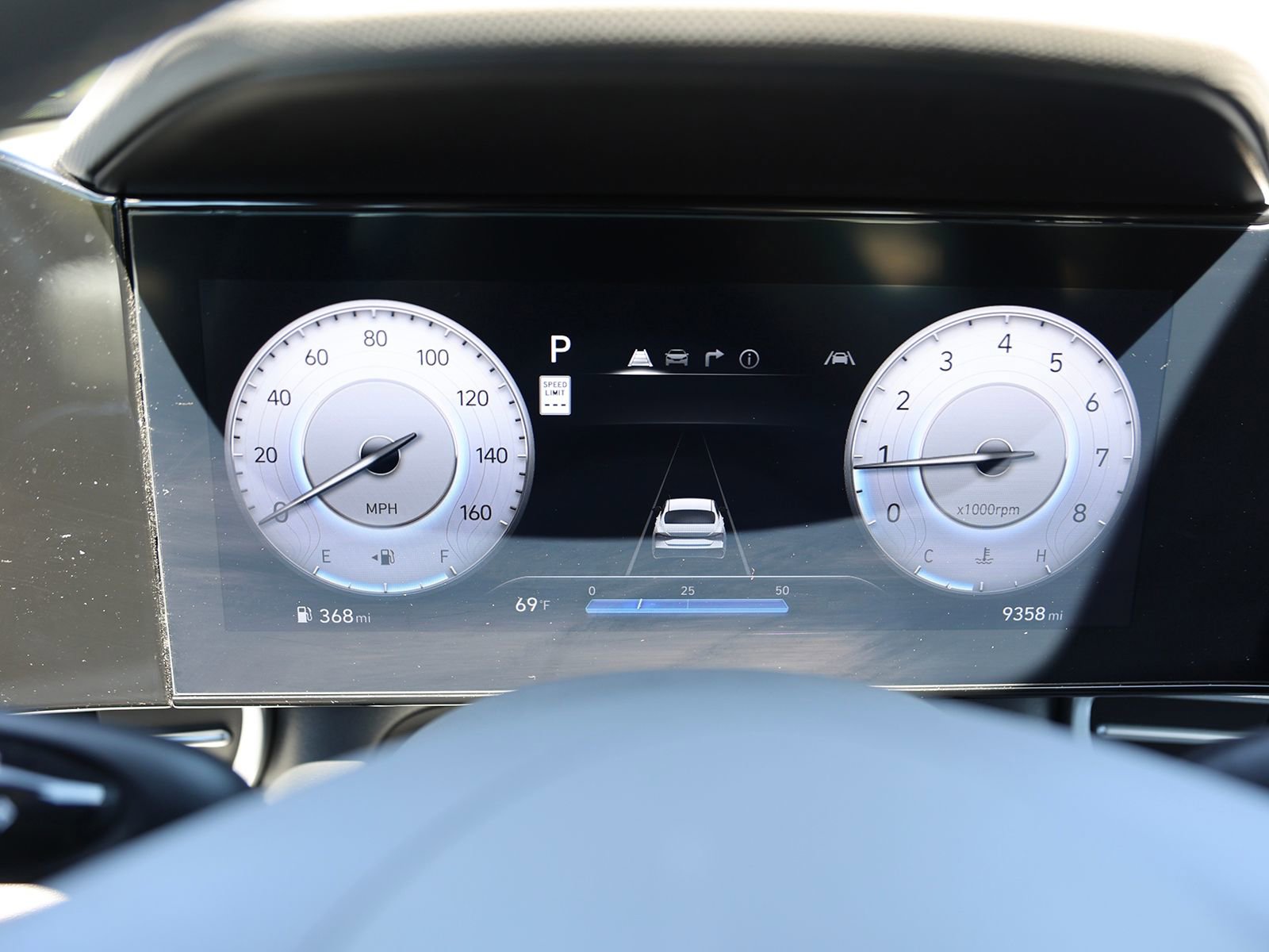 Used 2025 Hyundai Elantra SEL FWD image 36