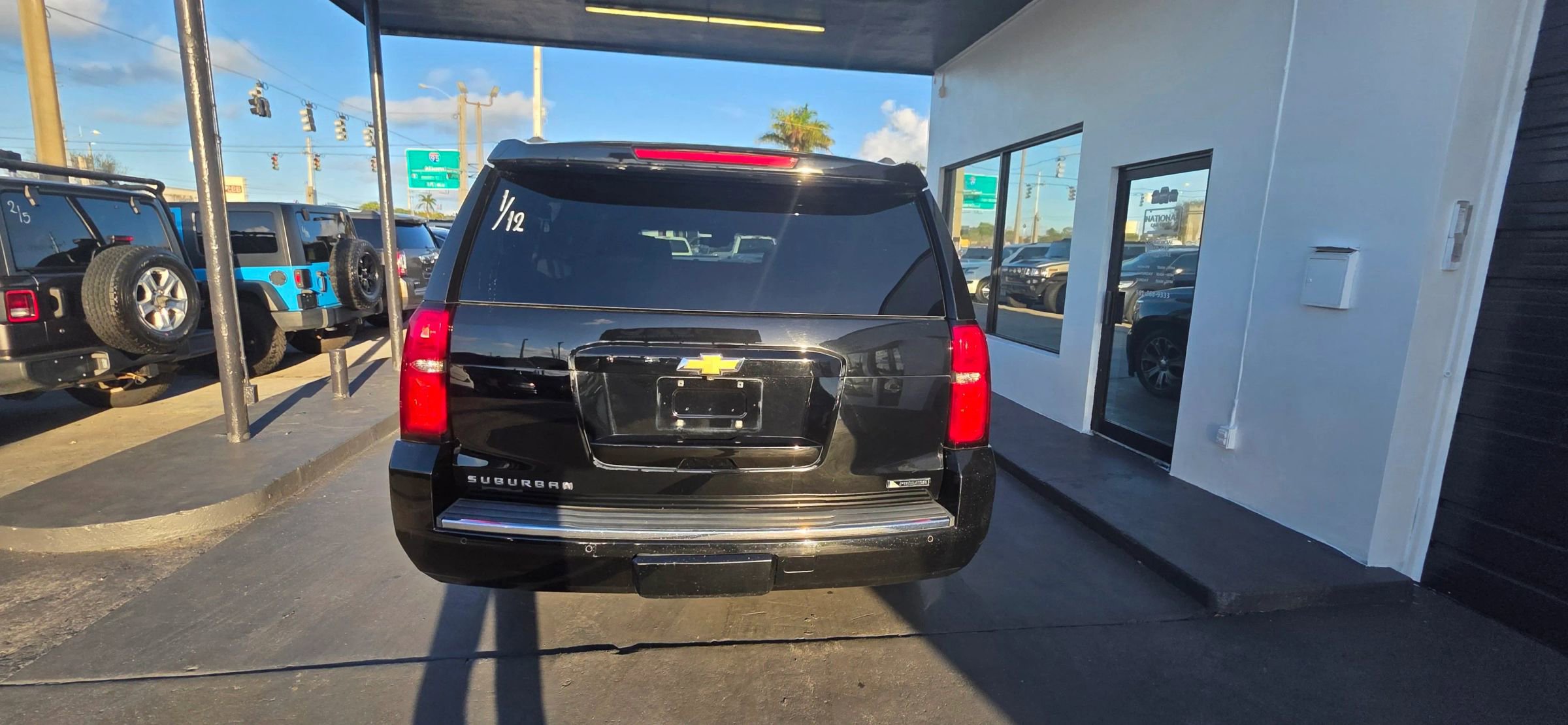 Used 2018 Chevrolet Suburban Premier AWD/4WD image 13