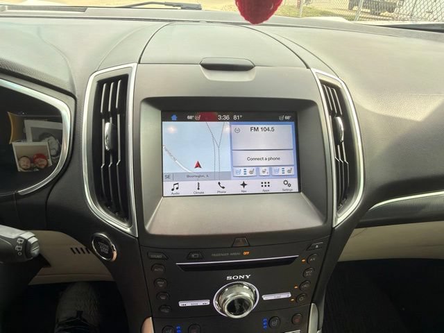 Used 2017 Ford Edge Titanium w/ Equipment Group 302A FWD image 10