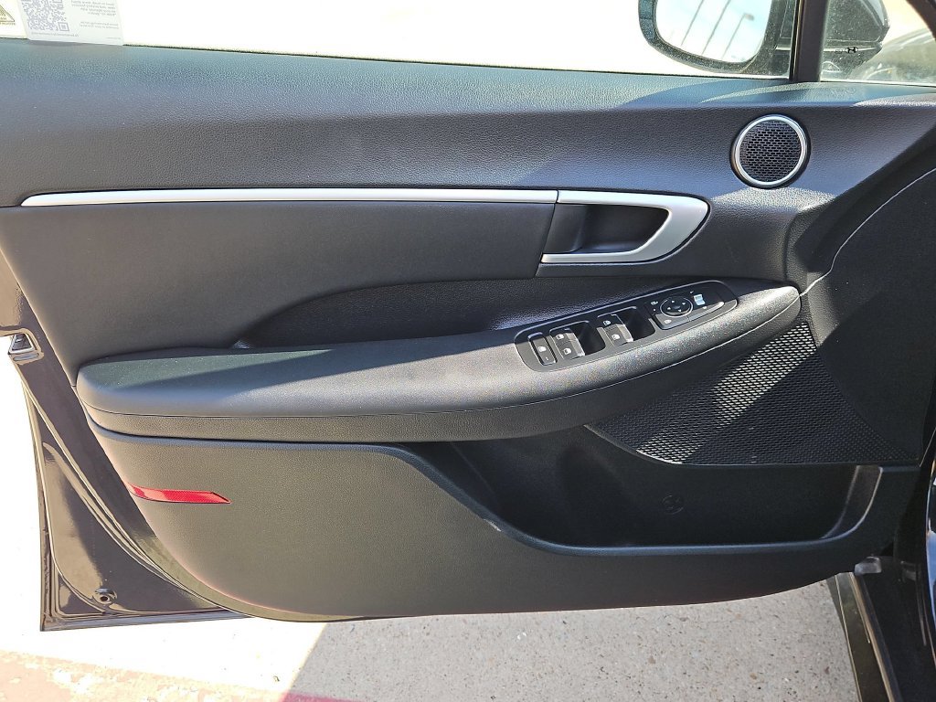 Used 2025 Hyundai Sonata SEL FWD image 11