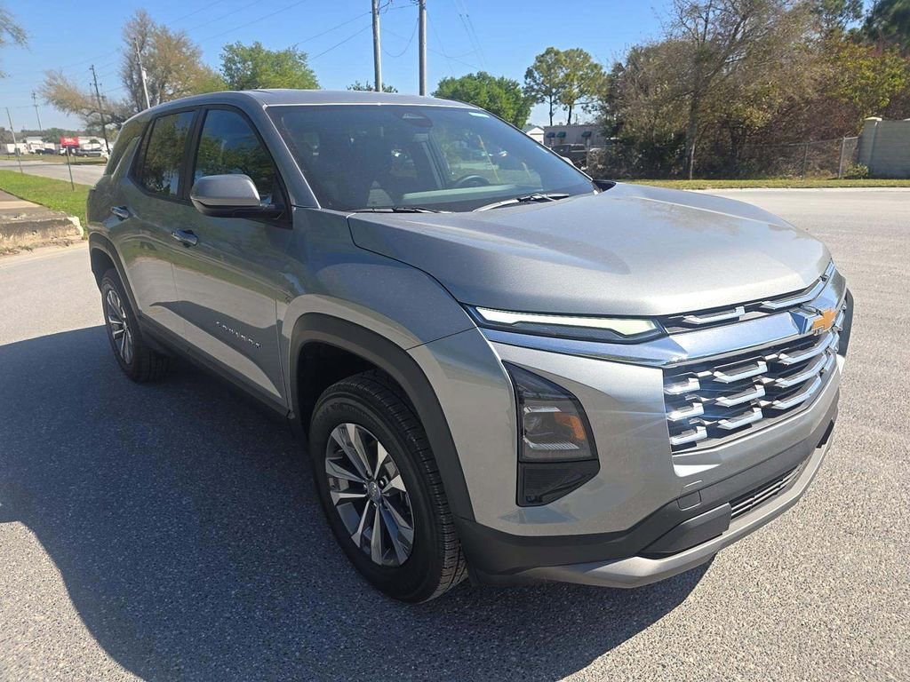 Used 2026 Chevrolet Equinox LT image 1