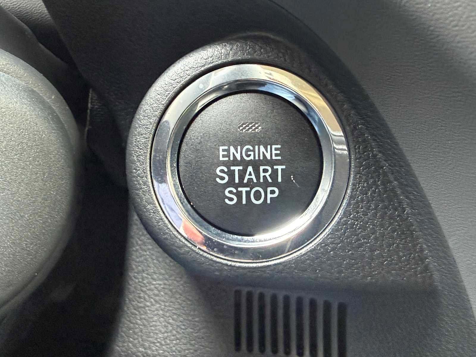 Certified 2025 Subaru Crosstrek 2.0i Premium image 30