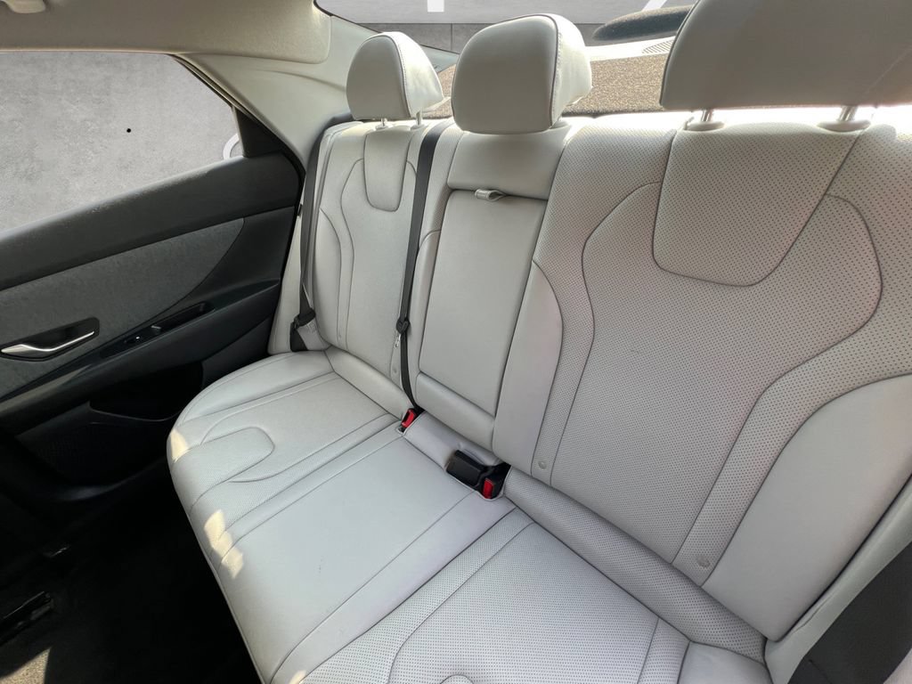 Used 2024 Hyundai Elantra Limited FWD image 22