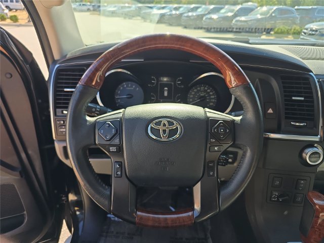 Used 2018 Toyota Sequoia Platinum RWD image 28