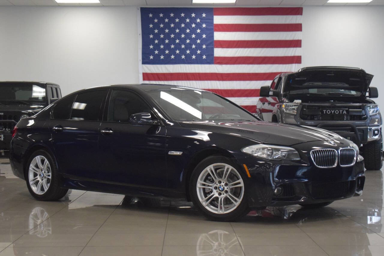 Used 2013 BMW 528i Sedan RWD image 1