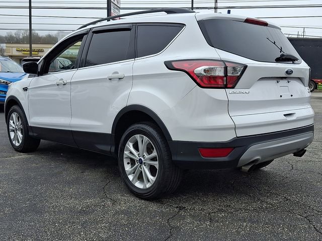 Used 2018 Ford Escape SE image 4
