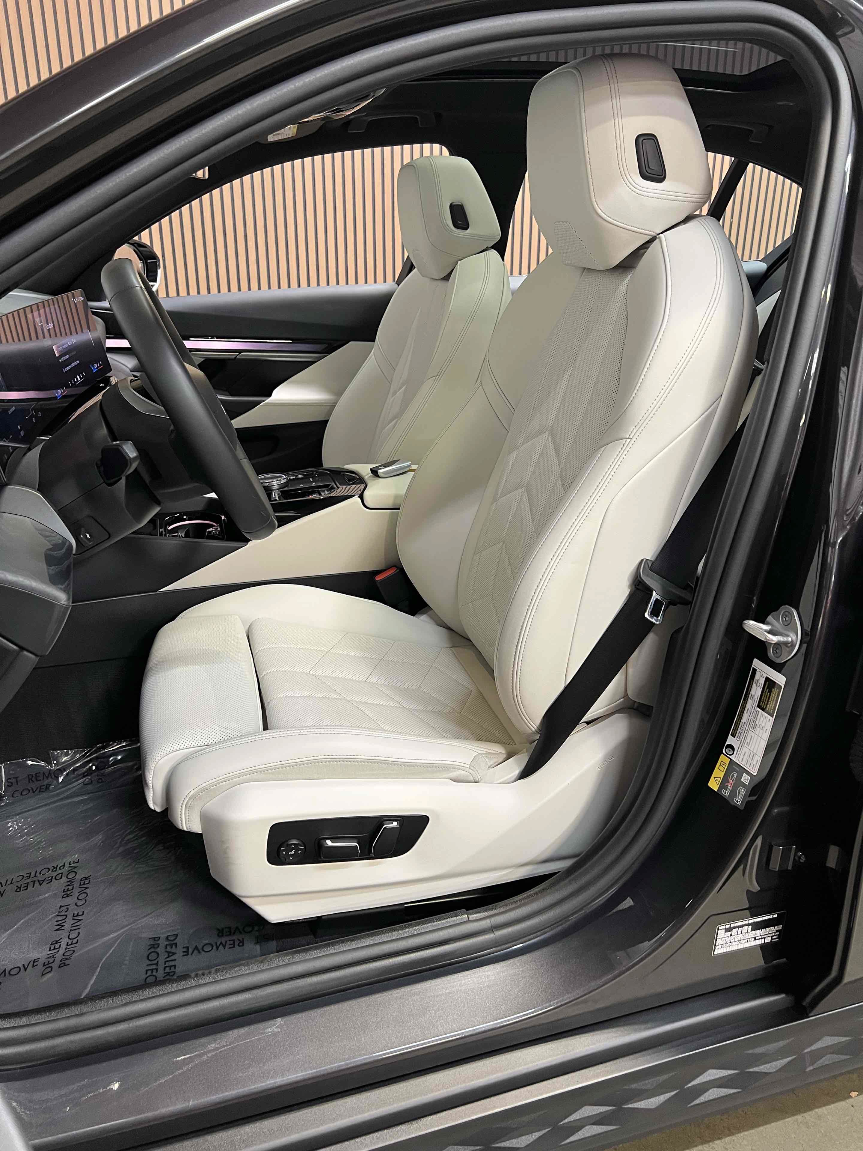 Used 2024 BMW i5 eDrive40i RWD image 38