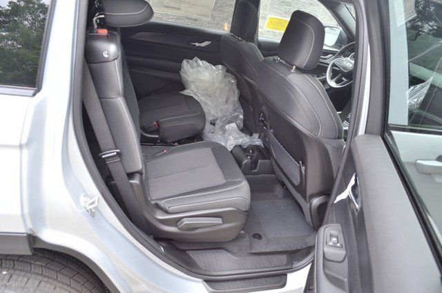 New 2025 Jeep Grand Cherokee L Laredo w/ Luxury Tech Group I image 34