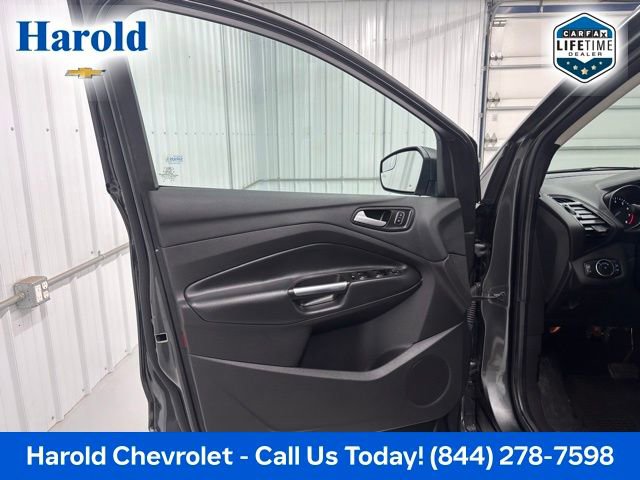 Used 2017 Ford Escape SE w/ Equipment Group 201A image 14