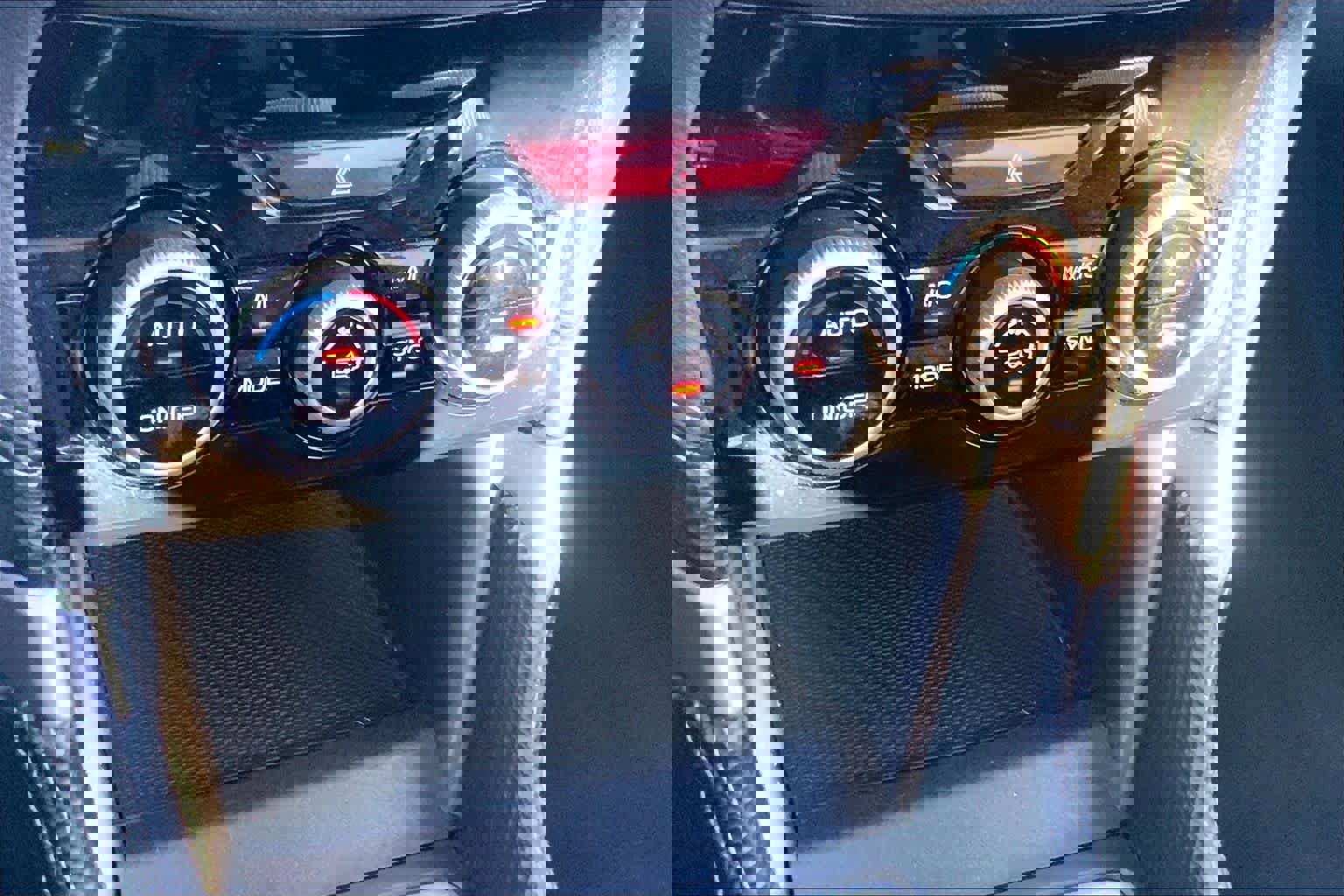 Used 2022 Subaru Forester Limited image 32