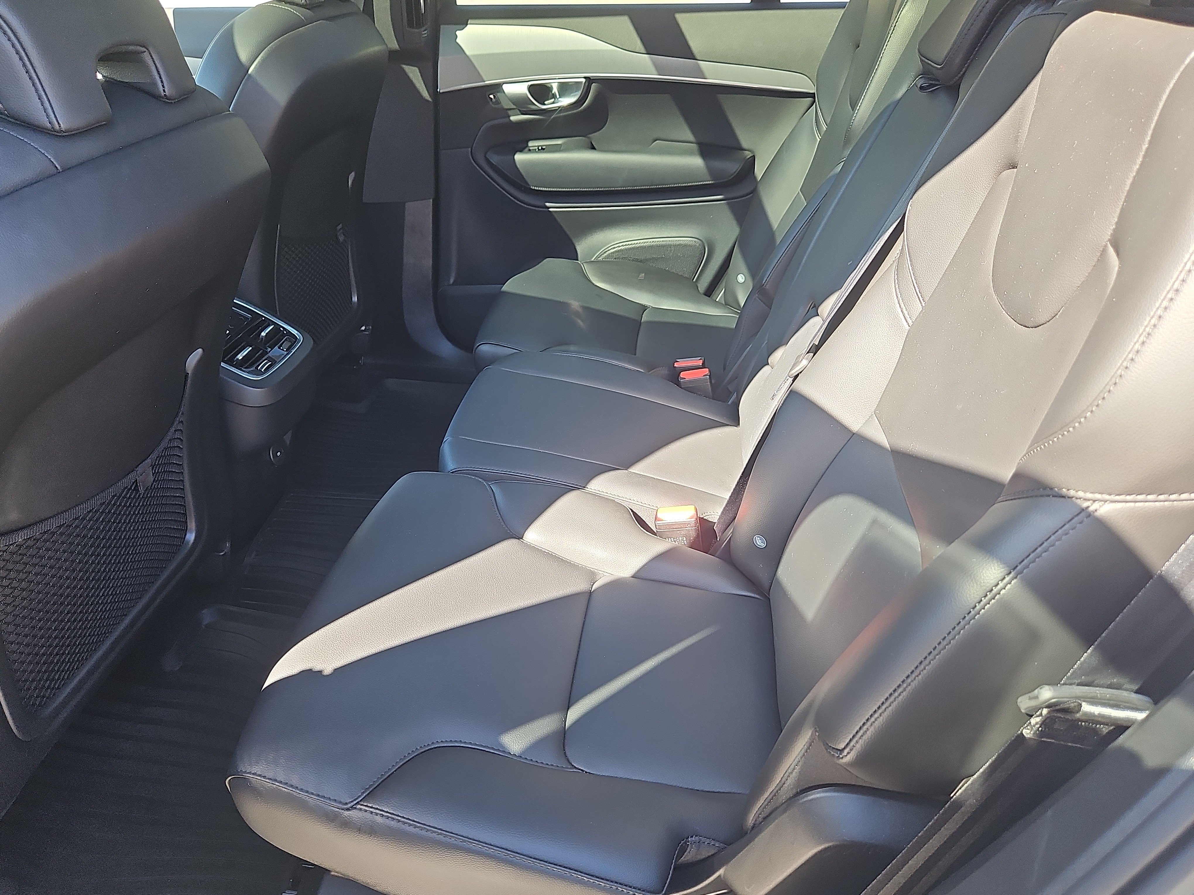 Used 2024 Volvo XC90 B5 Core w/ Protection Package Premier AWD/4WD image 33