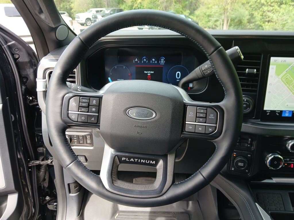 Used 2025 Ford F350 Platinum AWD/4WD image 30