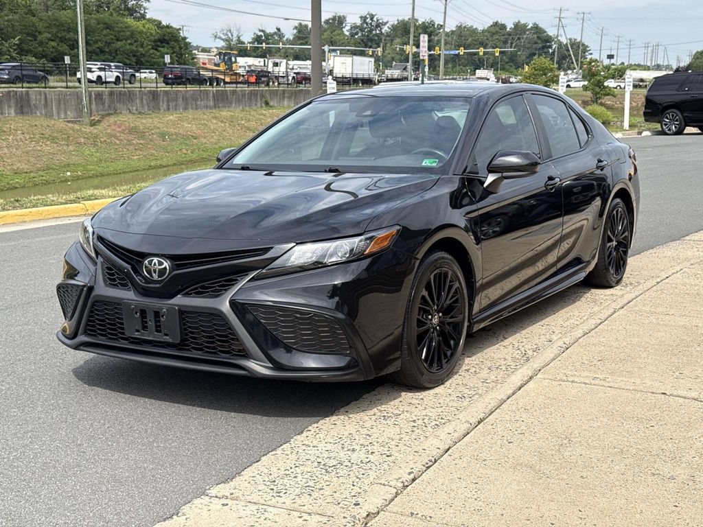 Used 2021 Toyota Camry SE FWD image 20