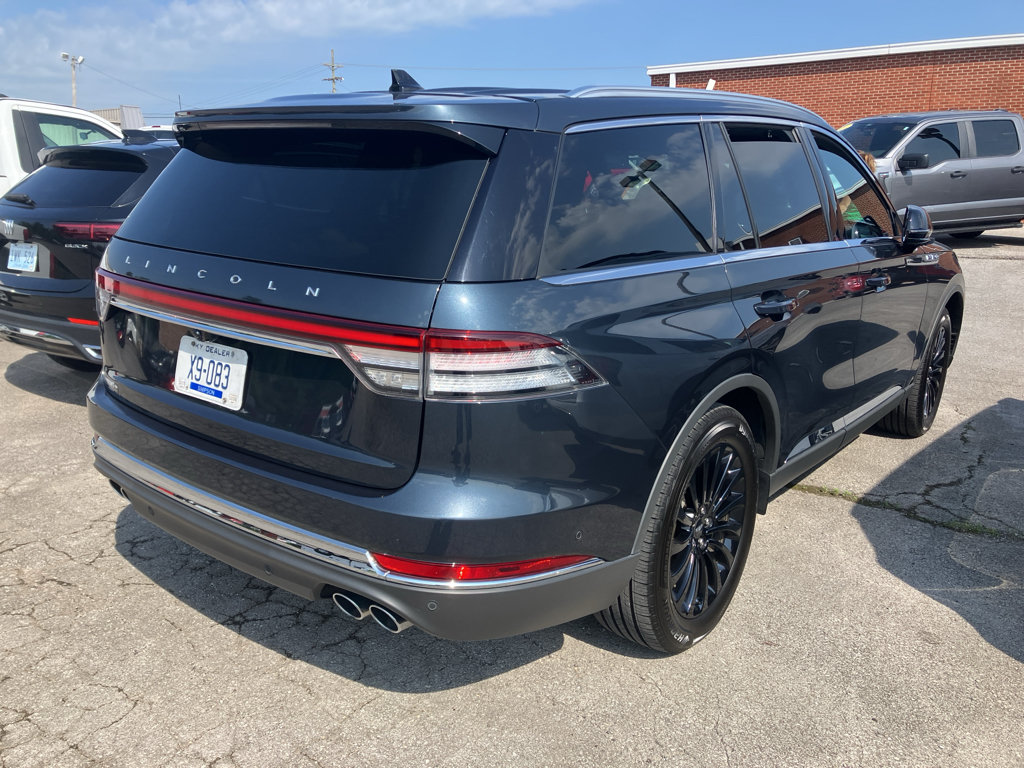 Used 2022 Lincoln Aviator Reserve w/ Equipment Group 201A AWD/4WD image 4