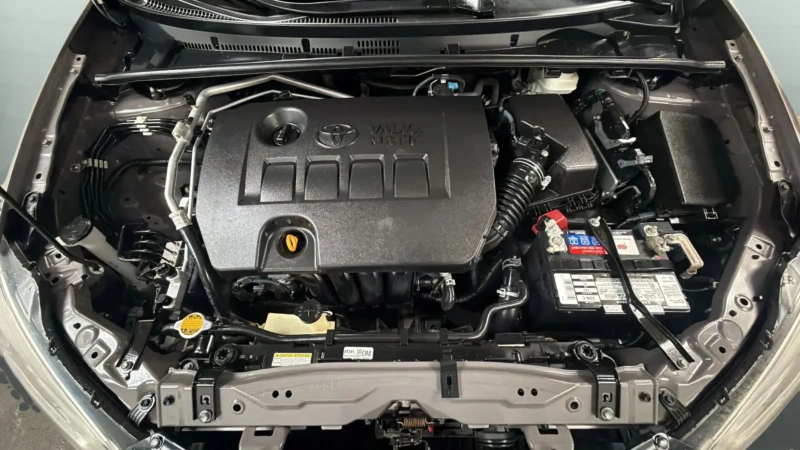 Used 2014 Toyota Corolla LE FWD image 22