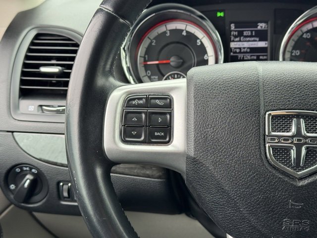 Used 2019 Dodge Grand Caravan SE w/ UConnect Hands-Free Group image 21