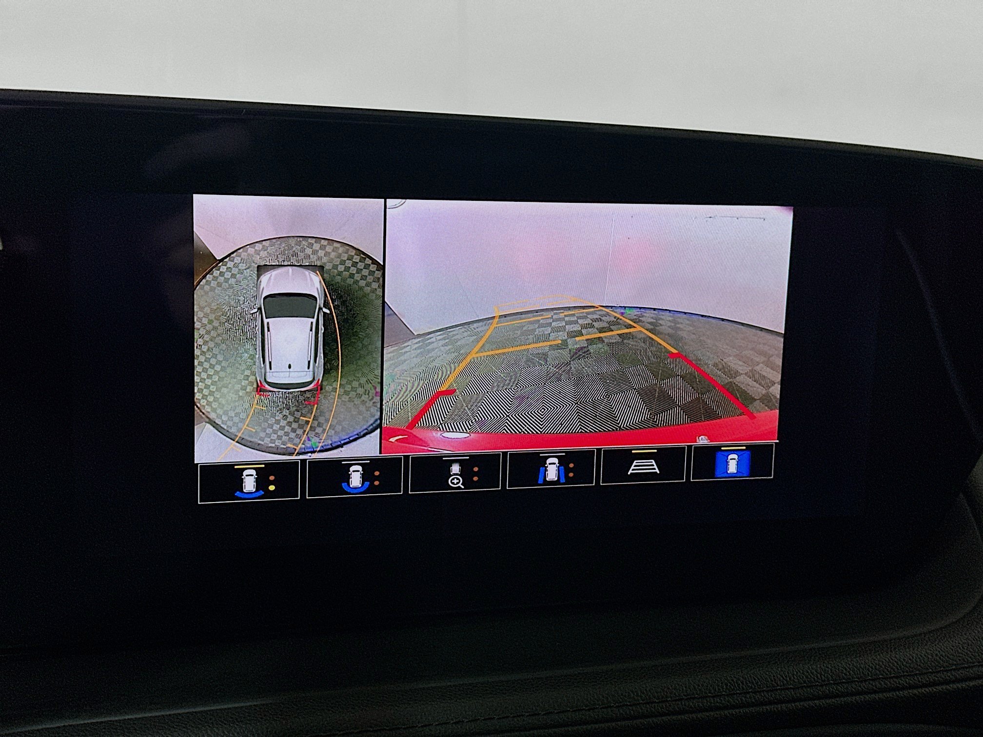 Used 2026 Buick Encore GX Avenir w/ Avenir Technology Package FWD image 13