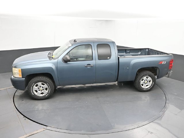 Used 2009 Chevrolet Silverado 1500 LT w/ Power Pack Plus AWD/4WD image 35