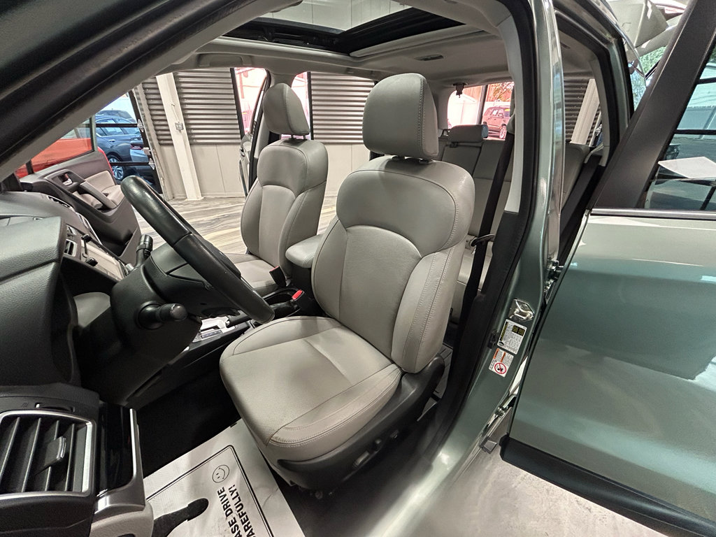 Used 2017 Subaru Forester 2.5i Limited AWD/4WD image 7