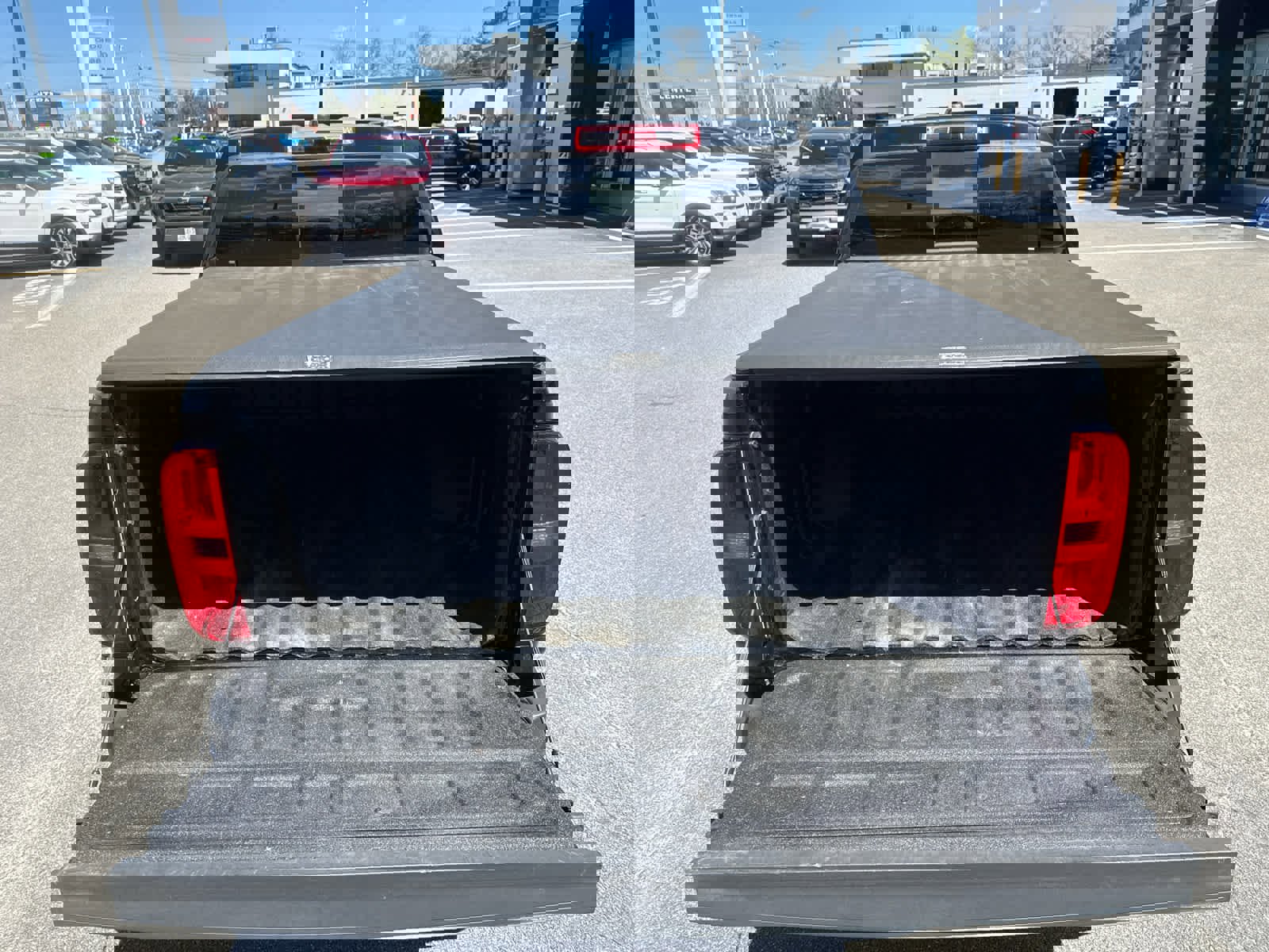 Used 2018 Chevrolet Colorado Z71 AWD/4WD image 11