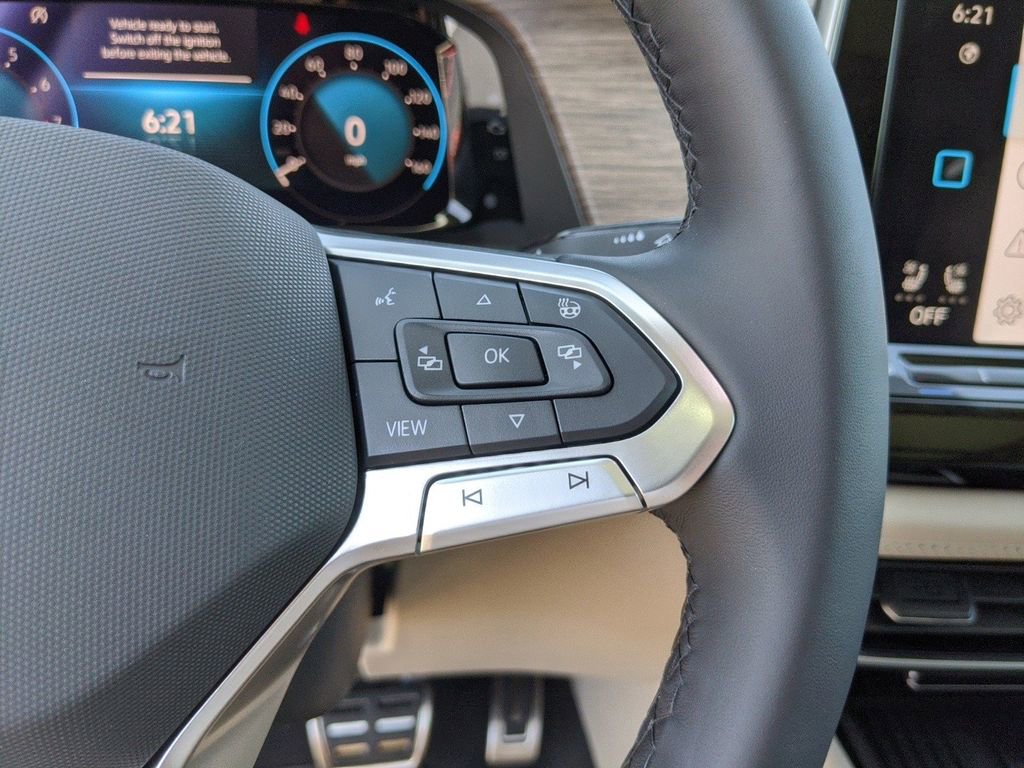 New 2025 Volkswagen Atlas SEL Premium R-Line image 39