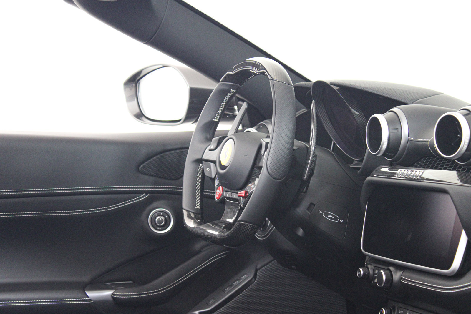 Certified 2023 Ferrari Portofino M RWD image 35