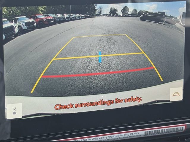 Used 2026 Toyota Camry SE FWD image 25