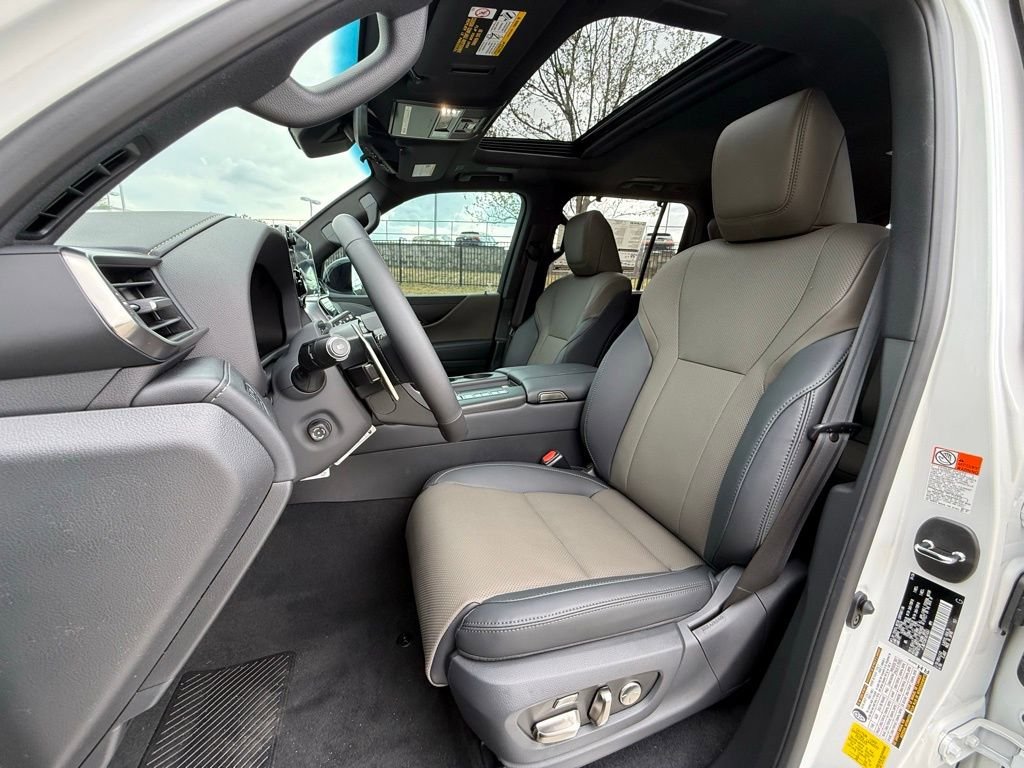 New 2026 Lexus LX 700h Overtrail AWD/4WD image 5