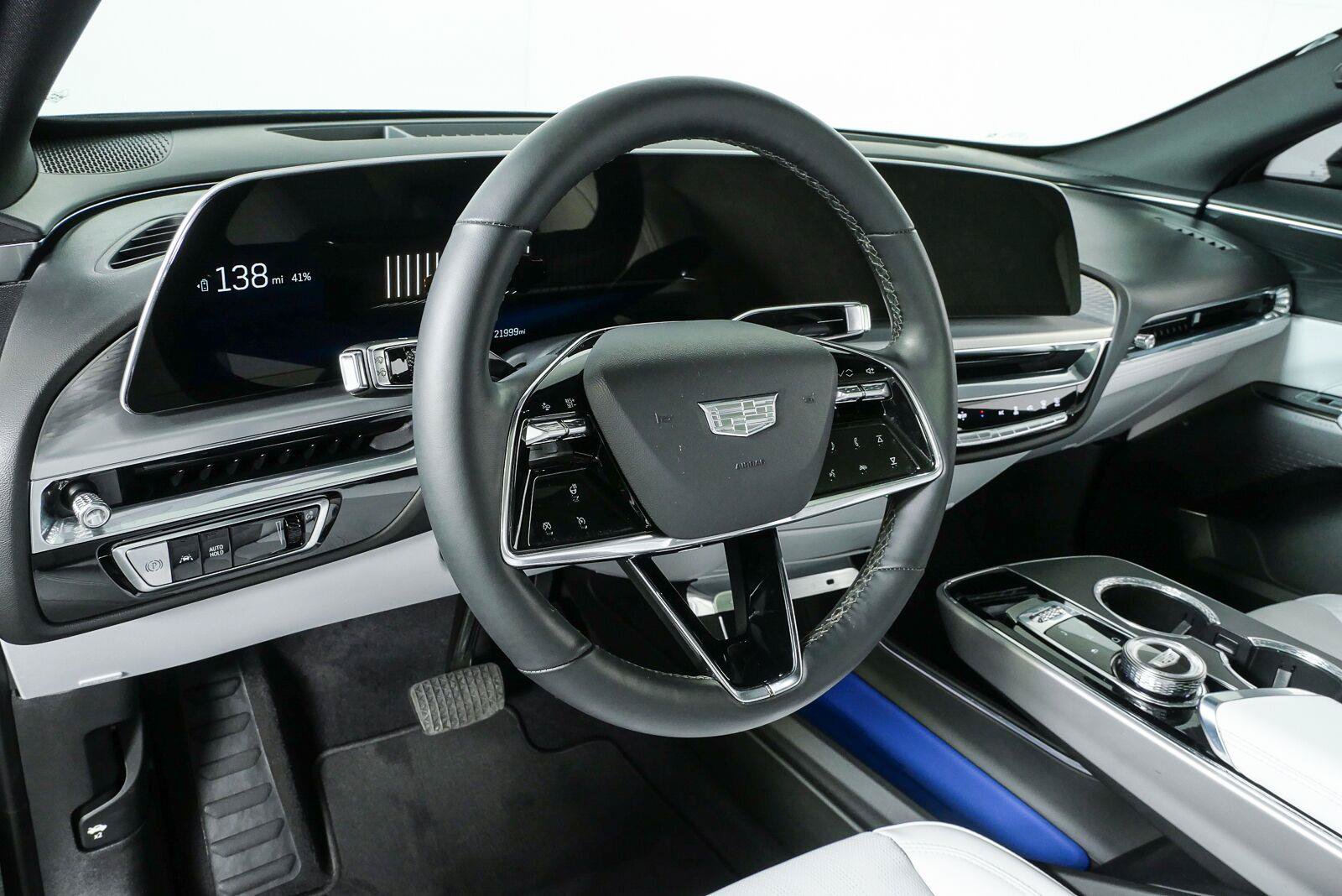 Certified 2024 Cadillac Lyriq Sport RWD image 4