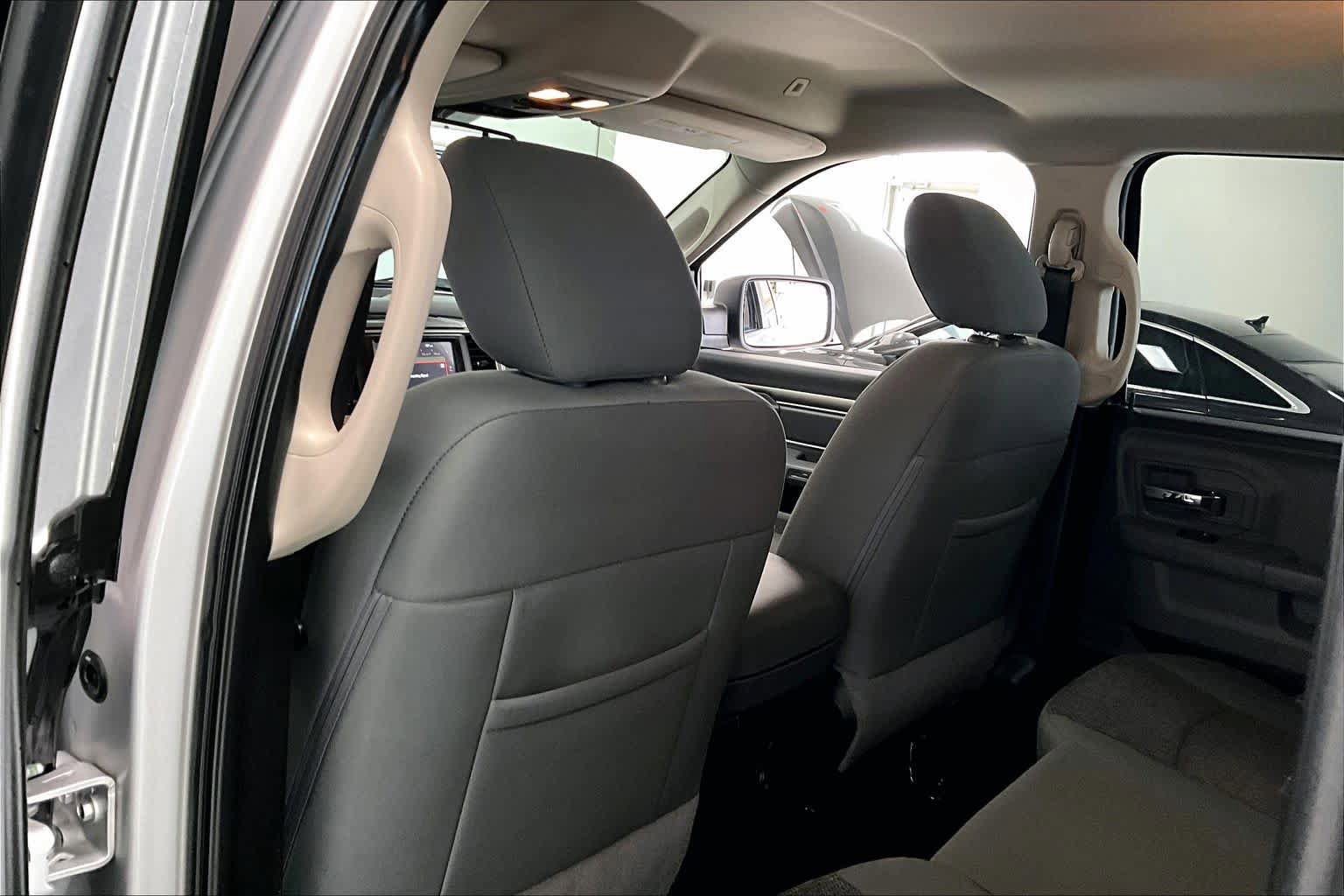 Used 2018 RAM 1500 Big Horn AWD/4WD image 11