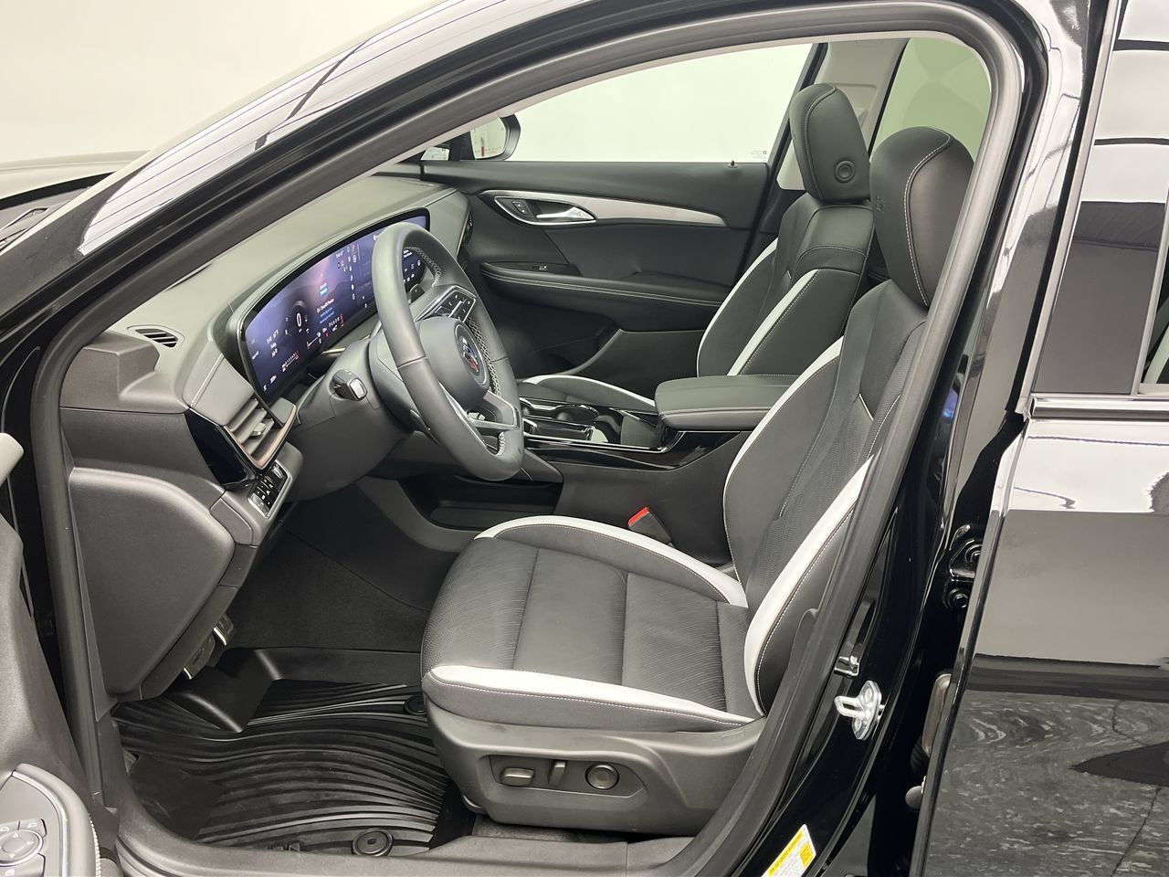 Used 2026 Buick Envision Sport Touring AWD/4WD image 3
