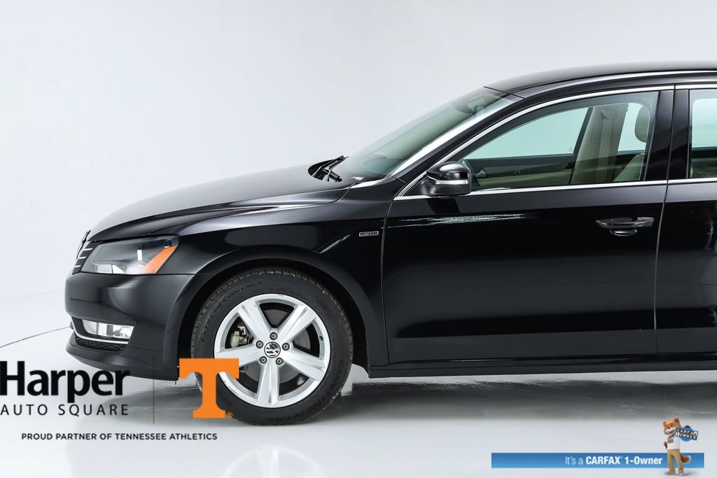 Used 2015 Volkswagen Passat 1.8T Limited Edition FWD image 3