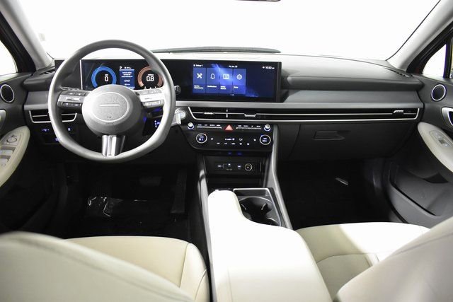 Used 2025 Hyundai Sonata SEL image 25