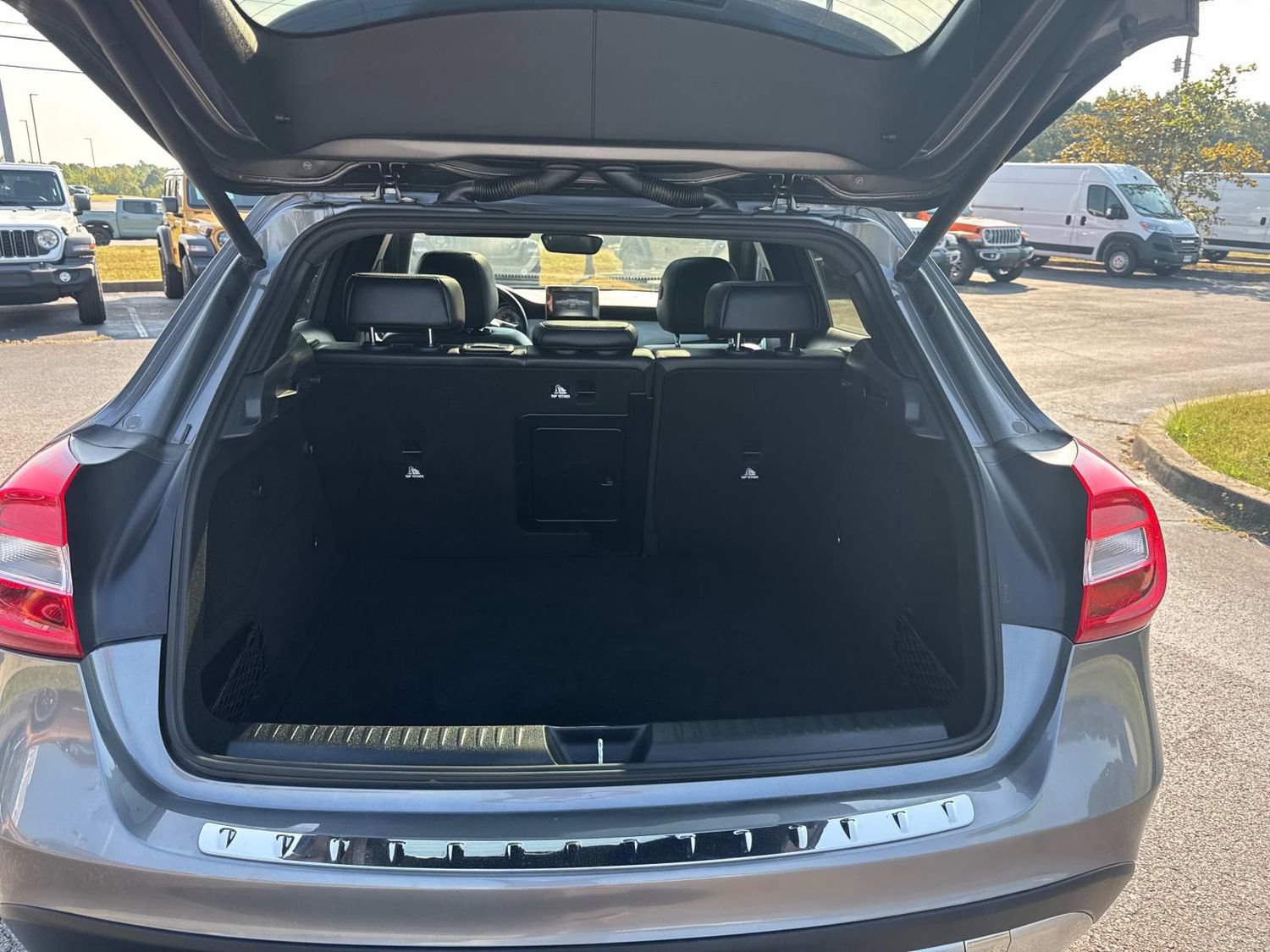 Used 2017 Mercedes-Benz GLA 250 image 23