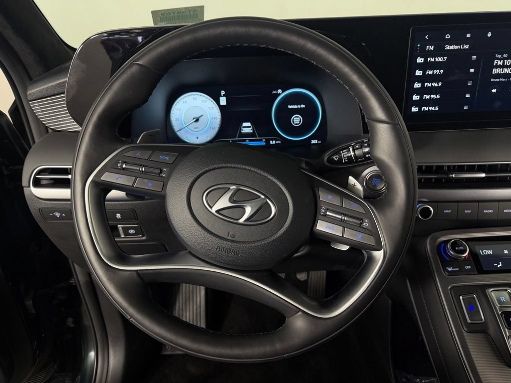 Used 2025 Hyundai Palisade Calligraphy AWD/4WD image 13
