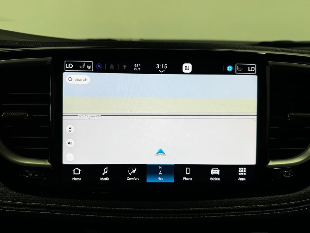 New 2027 Chrysler Pacifica Select w/ Family Tech Group AWD/4WD image 13