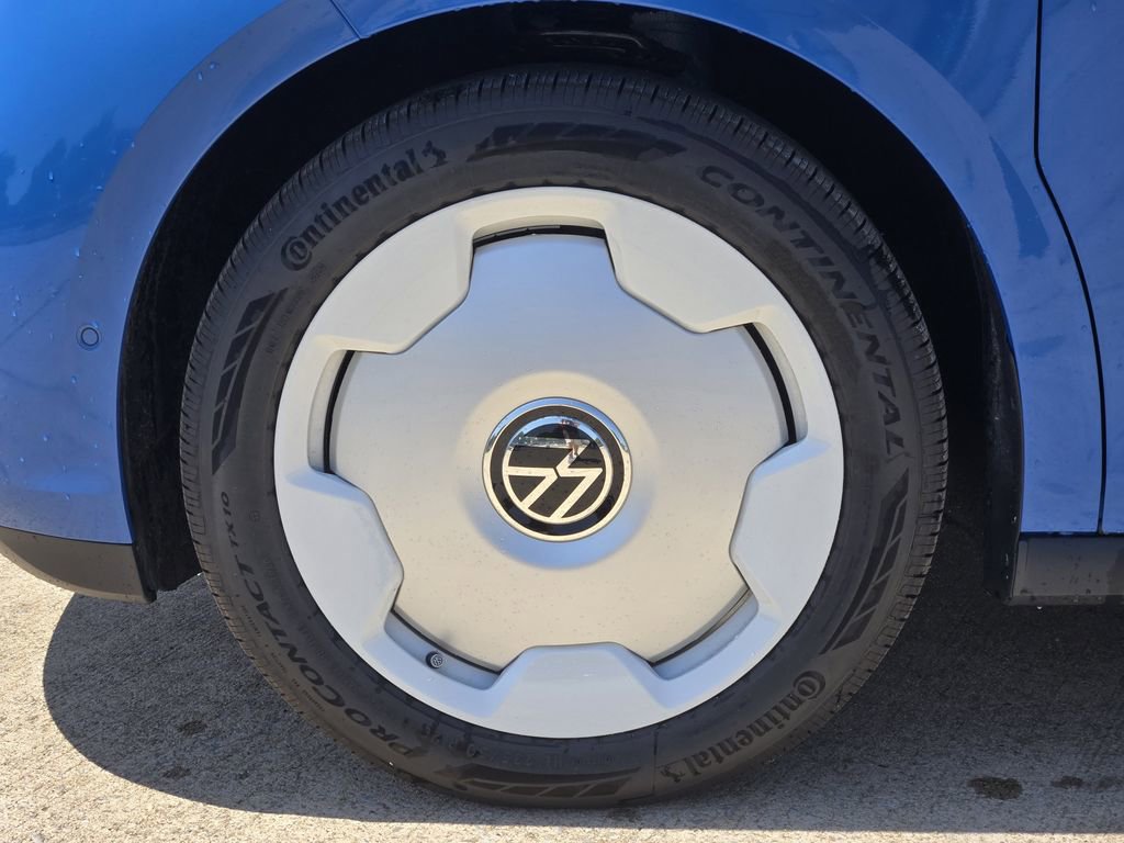 New 2025 Volkswagen ID. Buzz 1st Edition image 9