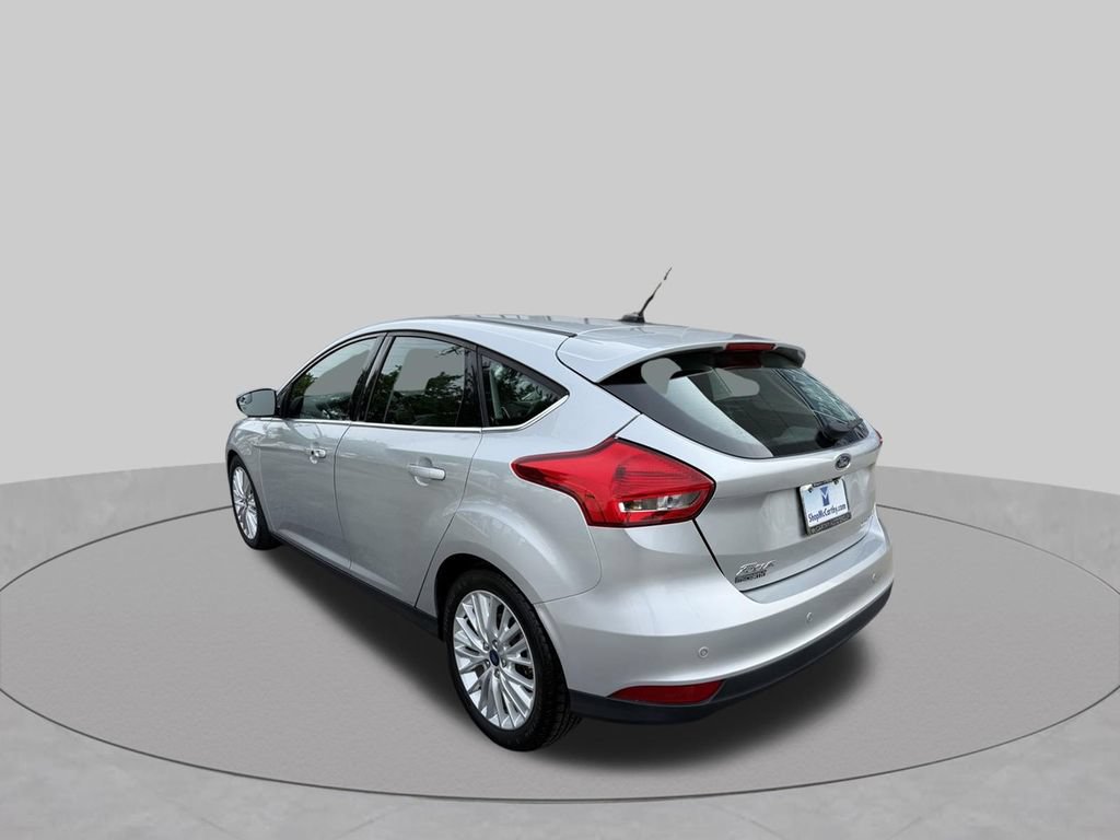 Used 2017 Ford Focus Titanium FWD image 8